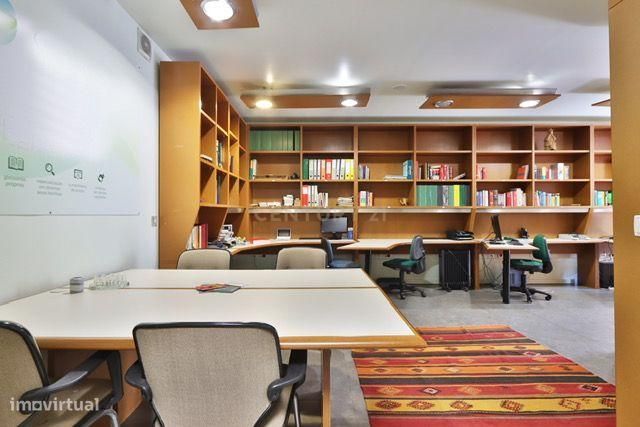 Escritório T6 - Campo de Ourique