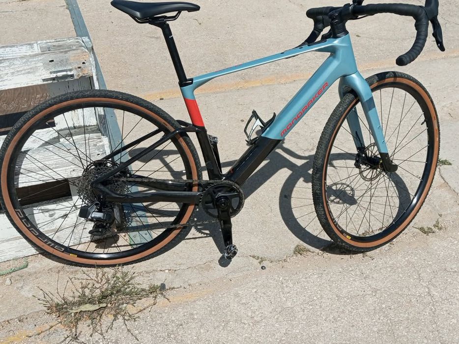 Bicicleta gravel elétrica
