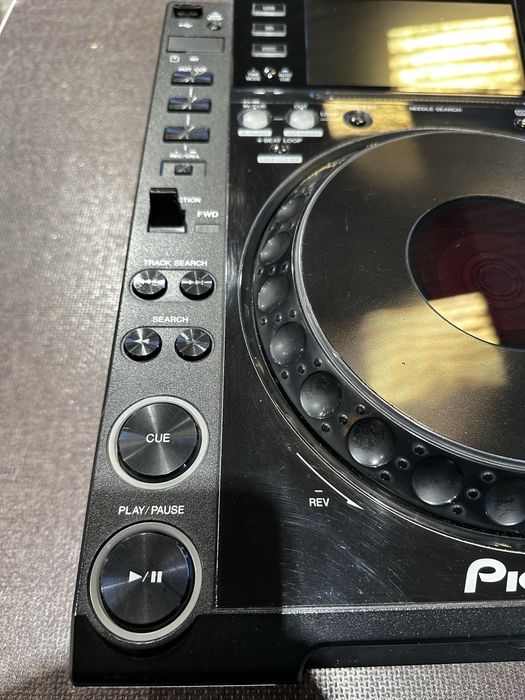 2x Pioneer CDJ-2000