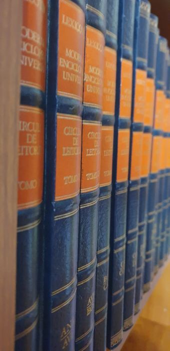 Lexicoteca Moderna Enciclopédia Universal e Dicionário L. Portuguesa