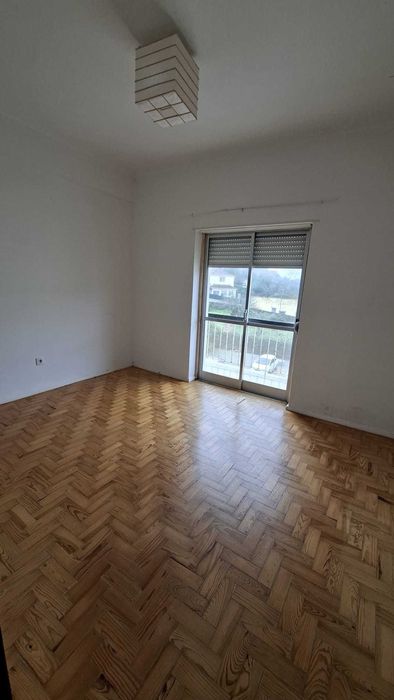 Apartamento T2 Rio de Mouro Velho Alugar