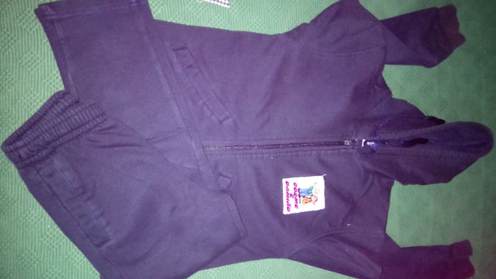 Fato de treino , camisola calças e polos colégio Cosme e Damião tam 6