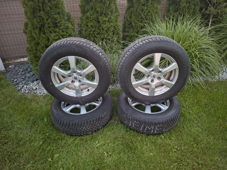 Jak nowe koła zimowe 16 5x114,3 et46 Asx Kia Mazda Hyundai 215/65/16