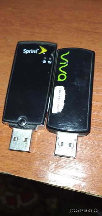 Продам два модема Viva и Sprint