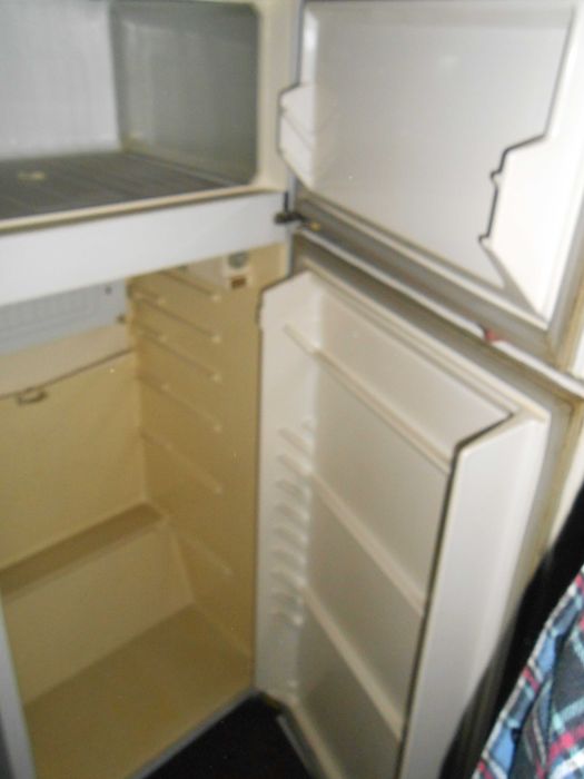 stara lodówka "MIŃSK"model 15 M prod. ZSRR z czasów PRL-u