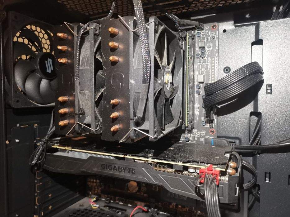 Komputer Stacjonarny Gamingowy do gier PC GTX 1080