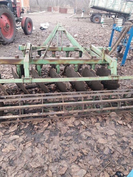 Продам плуг плн3,35. АГД2.4 и культиватор 4.2