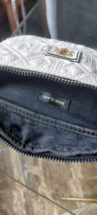 Бананка біла/сумка на пояс River Island
