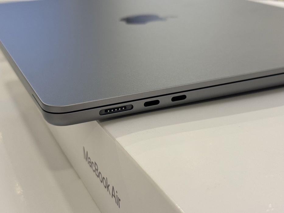 Apple MacBook Air 15" 16GB/1TB M2 Space Gray