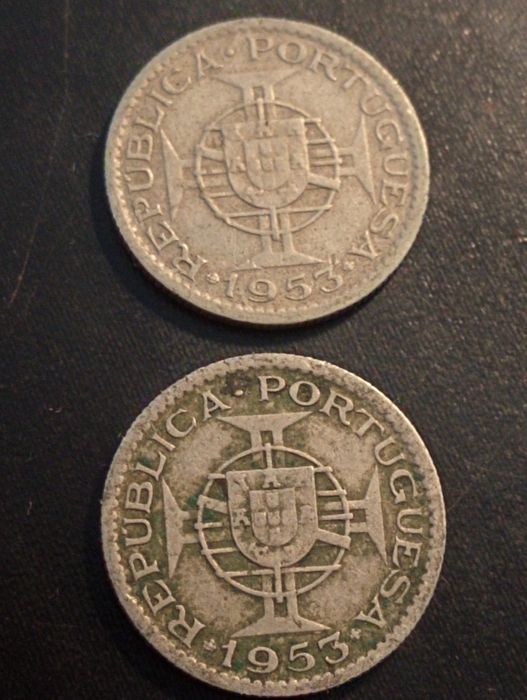 moeda de 2,5 escudos  - Angola 1953 - Cupro Niquel