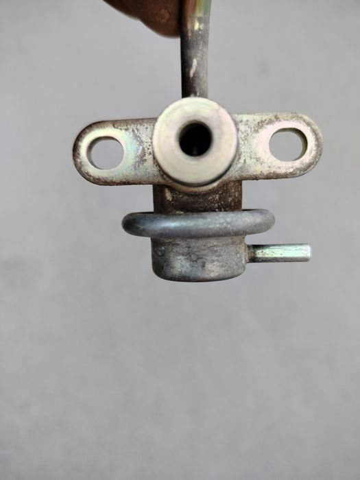 Регулятор тиску палива lancer 1.6 , 93p