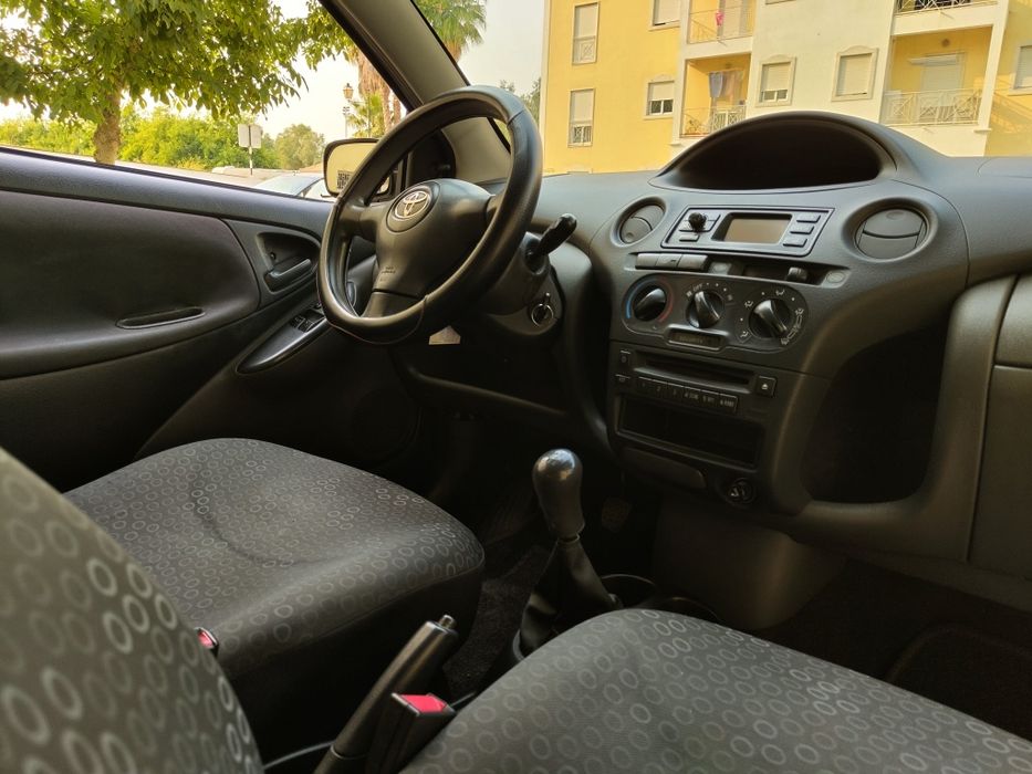 Toyota Yaris 1.0vvt-i bom estado
