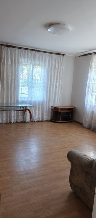 Володарка, Білоцерківський район, 4-кімнатний будинок, центр.