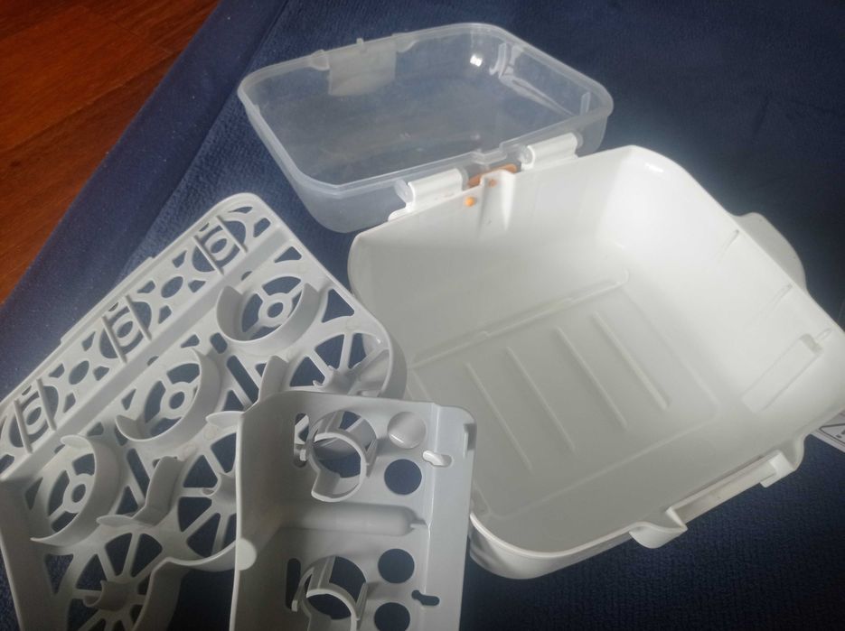 Esterilizador de biberões (no micro-ondas) - Nuvita