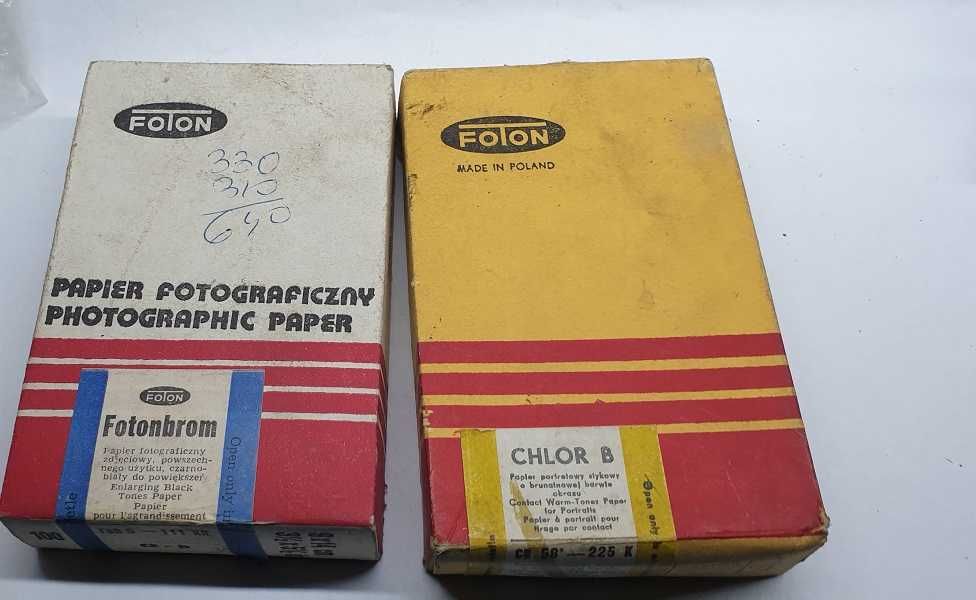 Papier fotograficzny firmy ,,FOTON " z lat PRL.