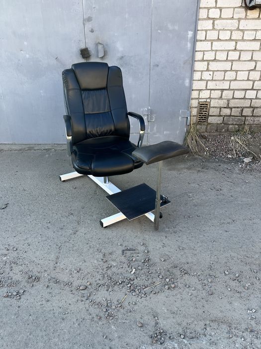 Крісло педікюрне