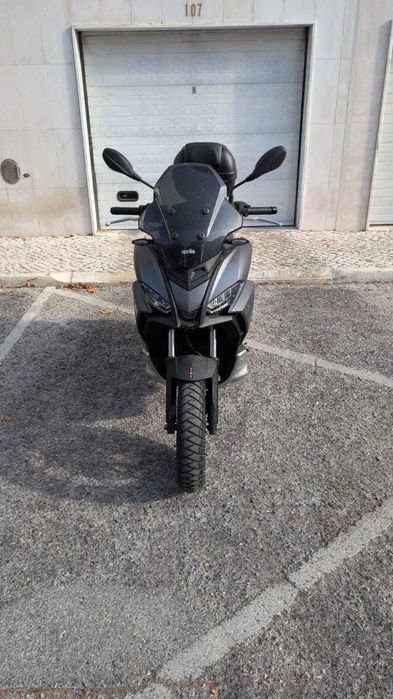 Aprilia sr gt 125