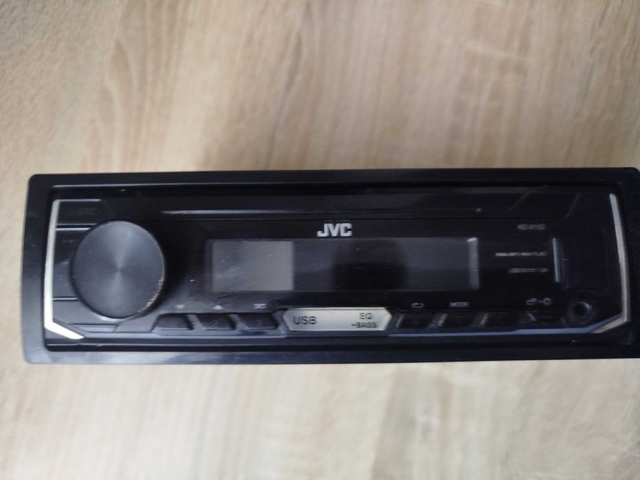 Продам магнітолу бу