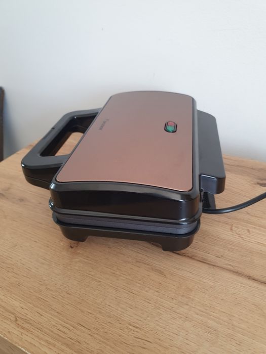 Opiekacz do kanapek,tostów Bestron XL 900W Idealny stan!