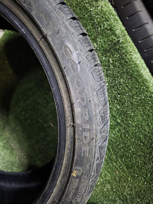 Sprzedam Opony Zimowe 225/40R18 7mm