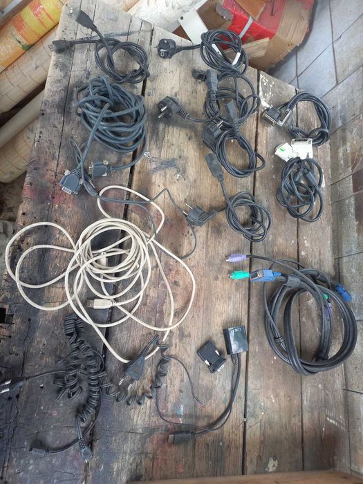 різні кабеля до комп*ютерів