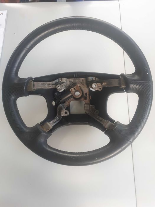 Volante Mitsubishi Pagero