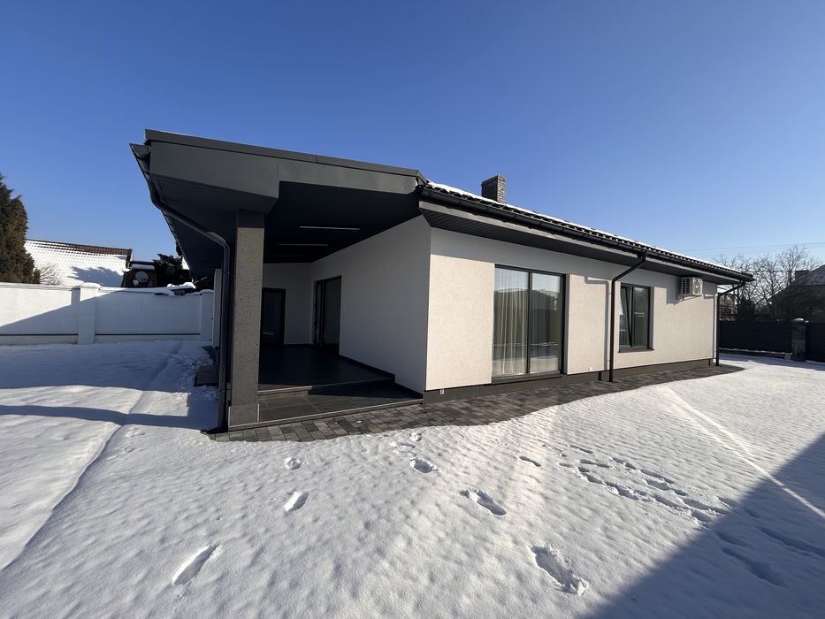 Продаж новенького будинку , заходи і живи!  Американка, без комісії.