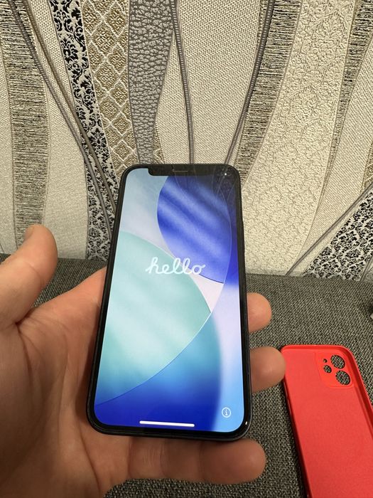 Iphone 12 mini в идеальном состоянии.