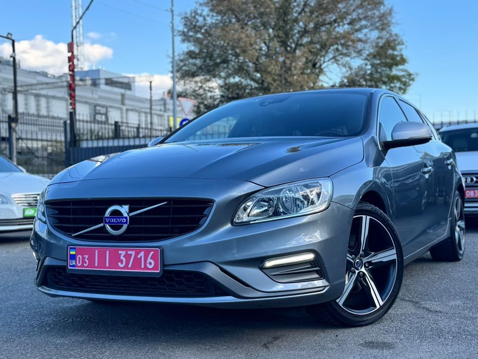 Volvo V60 Facelift R-Design D3 Drive-E 2016