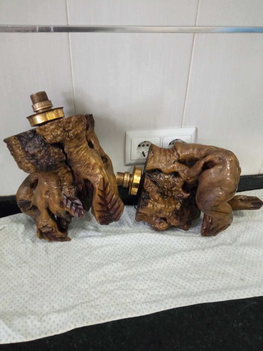 candeeiros de parede em madeira maciça