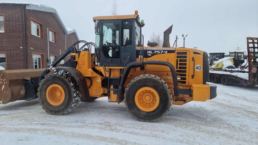 Продам фронтальный погрузчик Hyundai 757 , 2014 г