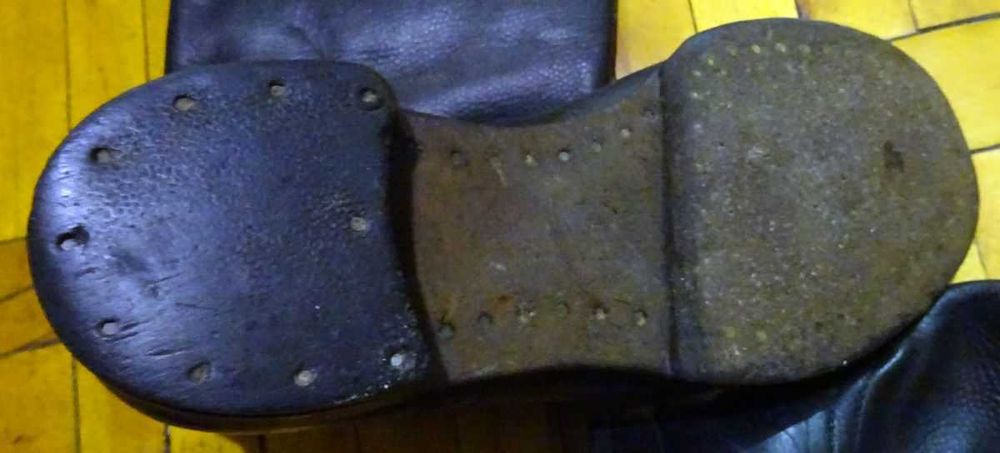 Сапоги военные кожаные с кожаной подошвой добротные