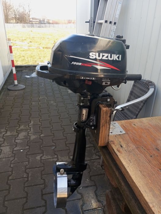 Silnik zaburtowy Suzuki 2.5KM 4suw osłona śruby