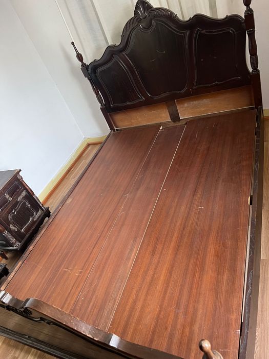 Mobilia quarto casal e solteiro antigo