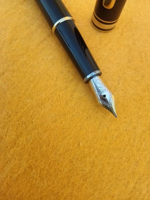 Caneta tinteiro / aparo, Meisterstück 144 aparo em Ouro