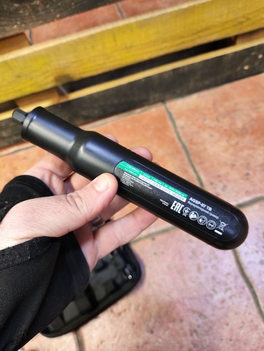 Гравер аккумуляторный DWT AGSP-07 TB/LiON/30тыс.об/USB/+насадки/чехол
