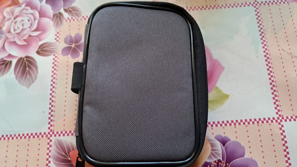 Продам глюкометр Accu-Chek