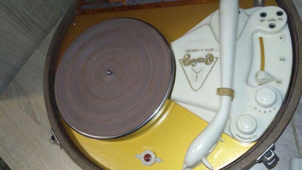 Электрофон Волга