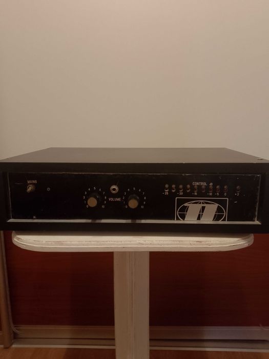 Оконечный стерео усилитель 2х150.