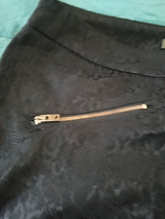 Calças pretas Sfera