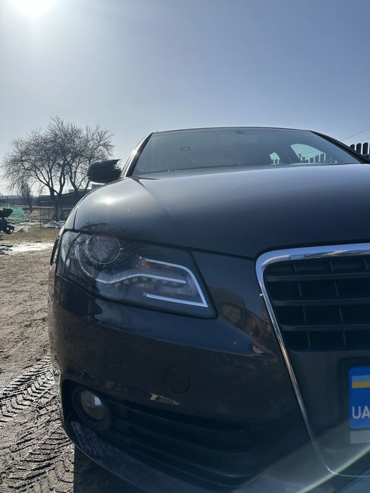 Продам а4б8 2011 рік Швейцарія