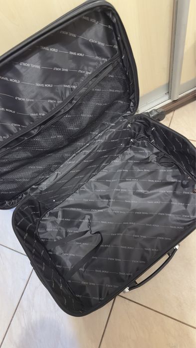 Валіза дорожня