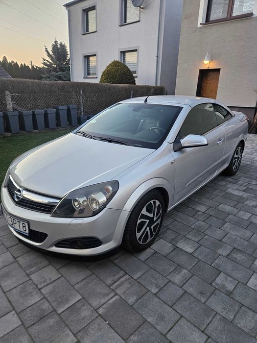 Sprzedam Samochód osobowy Opole Astra Cabrio Twin Top 1.9 D