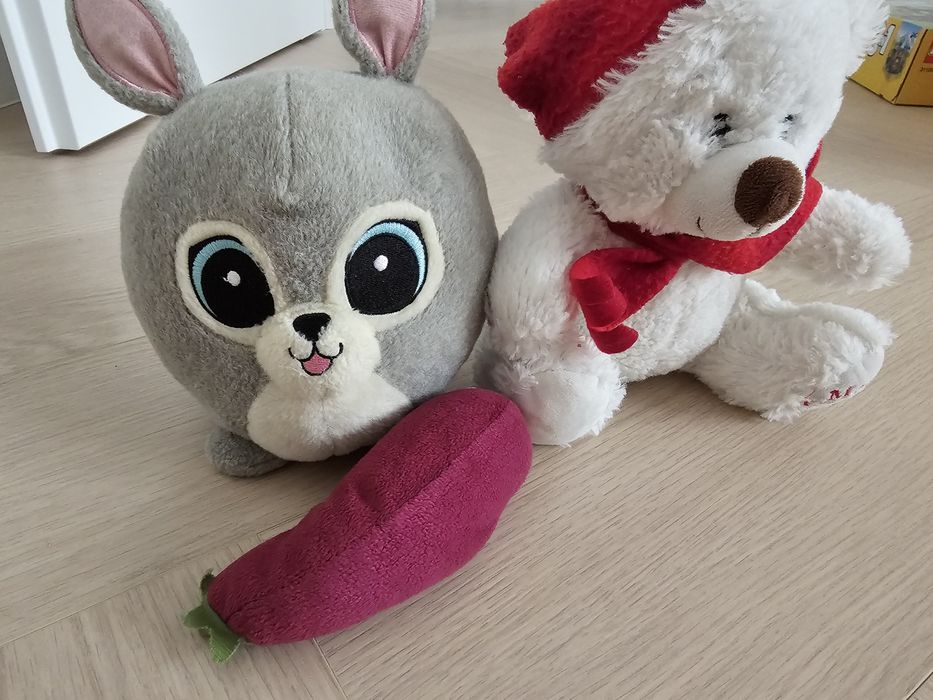 Trzy pluszaki/maskotki