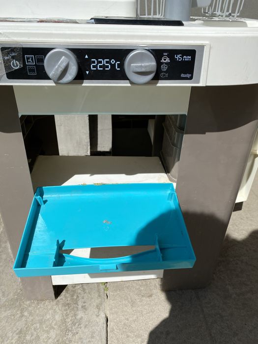 Дитяча кухня для літнього майданчика