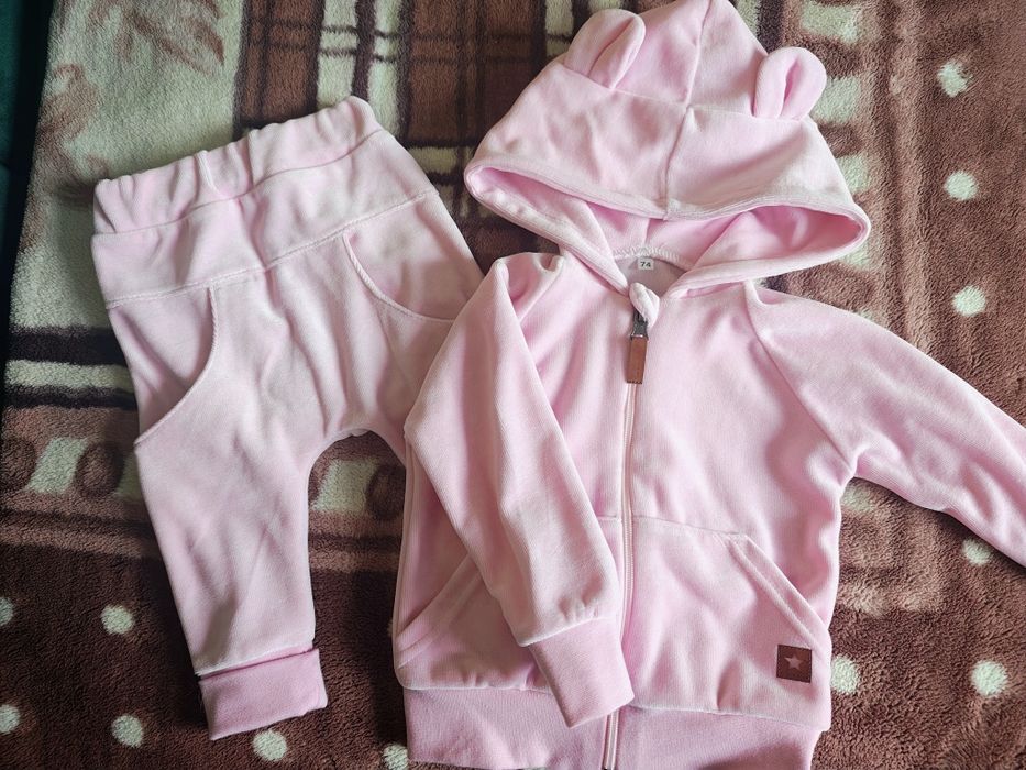 Dres welurowy r.74