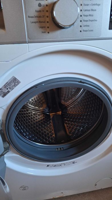 Máquina de Lavar Roupa Smeg 8kg 1400 RPM (A+++) – WHT814EIN