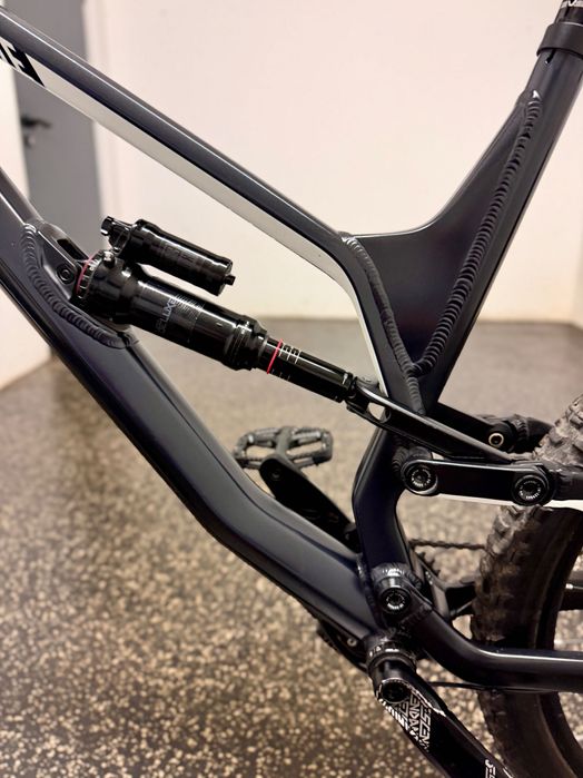 Canyon Torque 2021 - Sram GX | RS Lyrik | RS Super Deluxe | RaceFace