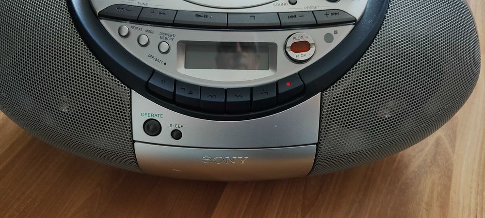 Radiomagnetofon Sony CD CFD-S35CP Pilot idealny stan