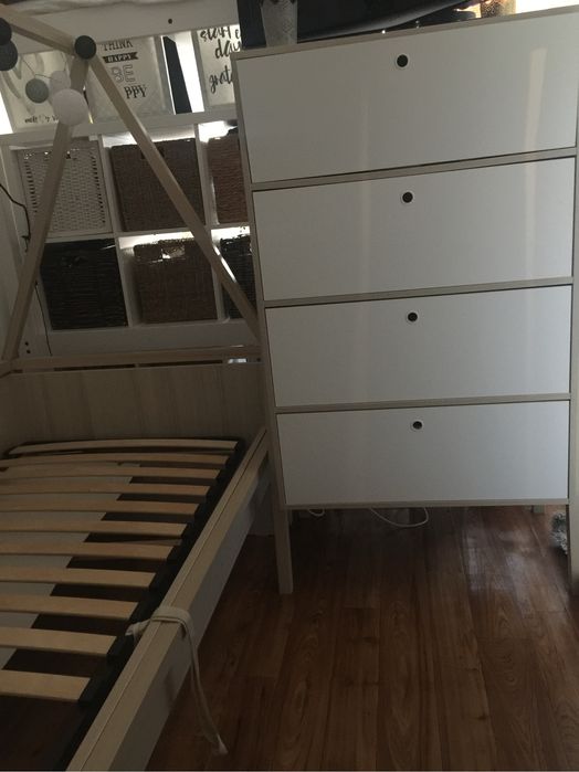 Kanapa 2w1 z wózkiem tipi oraz komodą  VOX SPOT YOUNG boho wnętrze